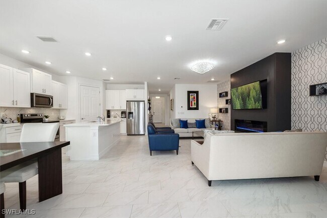 Building Photo - 16520 Seagate Pl