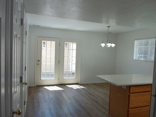 Building Photo - 119 Penhurst Pl