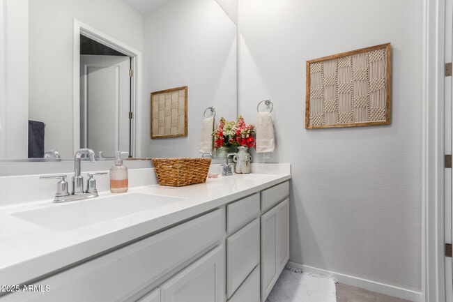 Building Photo - 1914 N 140th Ave