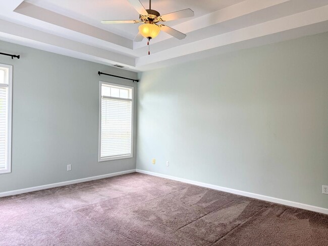 Building Photo - Beautiful Mirror Lake Home for Rent!