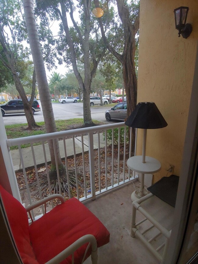 Building Photo - 2108 Shoma Dr