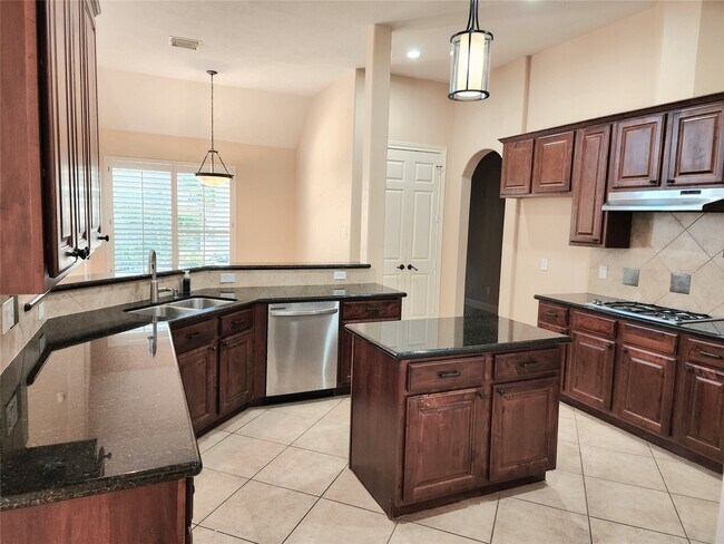 Building Photo - 14214 Altair Dr