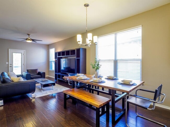 Building Photo - 1509 Berlin Ln