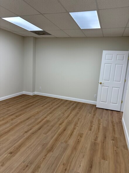 Bedroom 2 - 6935 Old Valley School Rd