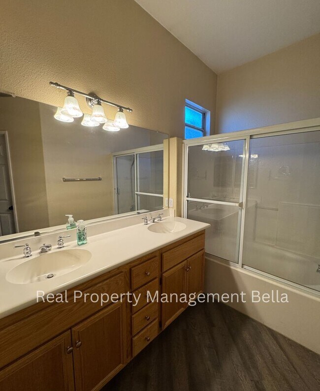 Building Photo - Charming 3-Bedroom Home with Open Floor Plan and Covered Patio