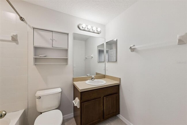 Building Photo - 1442 Travertine Terrace