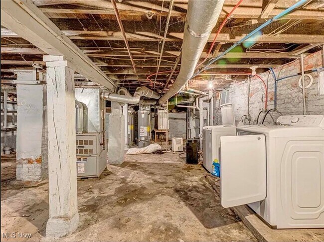 Building Photo - 3635 E 49th St