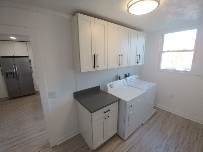 Building Photo - Updated Rental - Allentown