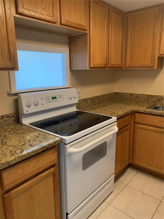 Building Photo - 880 Mandalay Ave