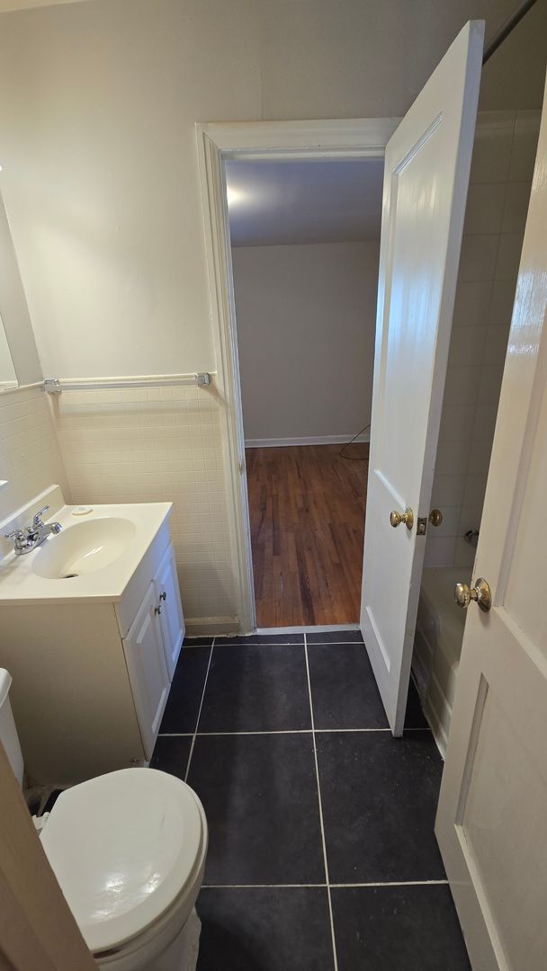 Building Photo - Forest Acres