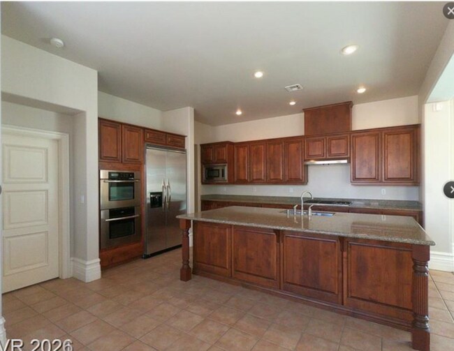 Building Photo - 496 Via Palermo Dr