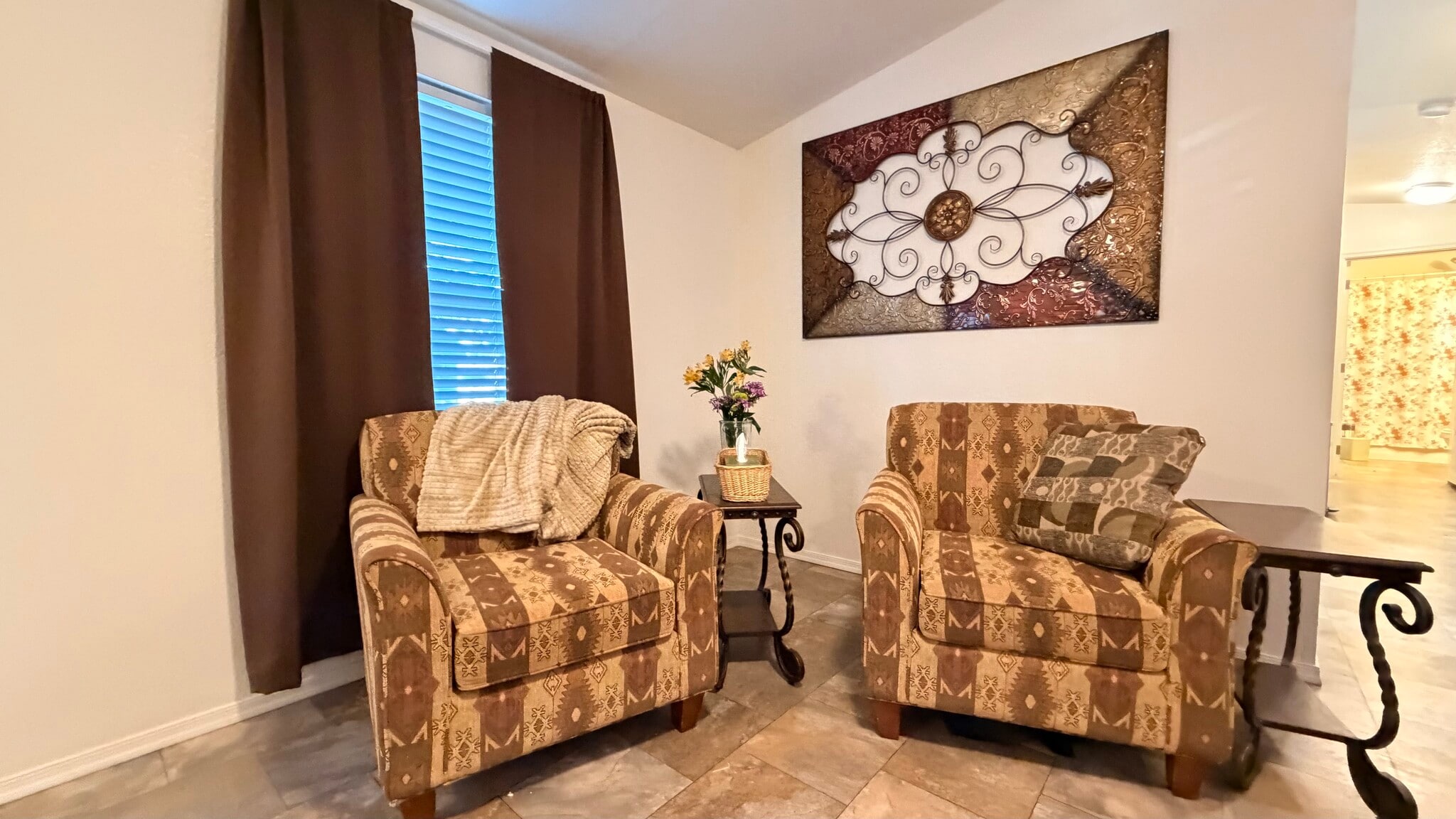 Building Photo - 1001 E Owens