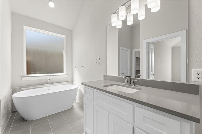 Building Photo - 3853 Solebay Ct