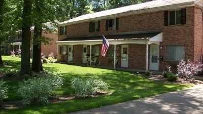 Building Photo - 479 Brentwood Dr