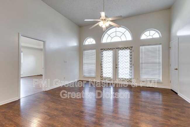 Building Photo - 175 Station Dr