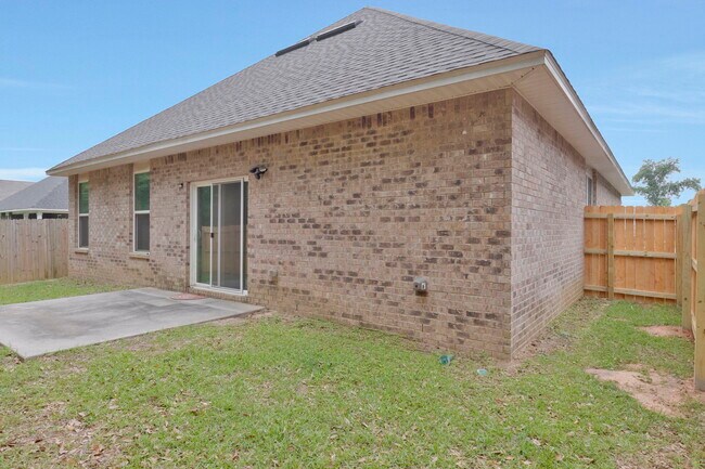 Building Photo - 5402 Parkside Dr