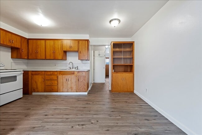 Building Photo - 1407 Ellis Ave