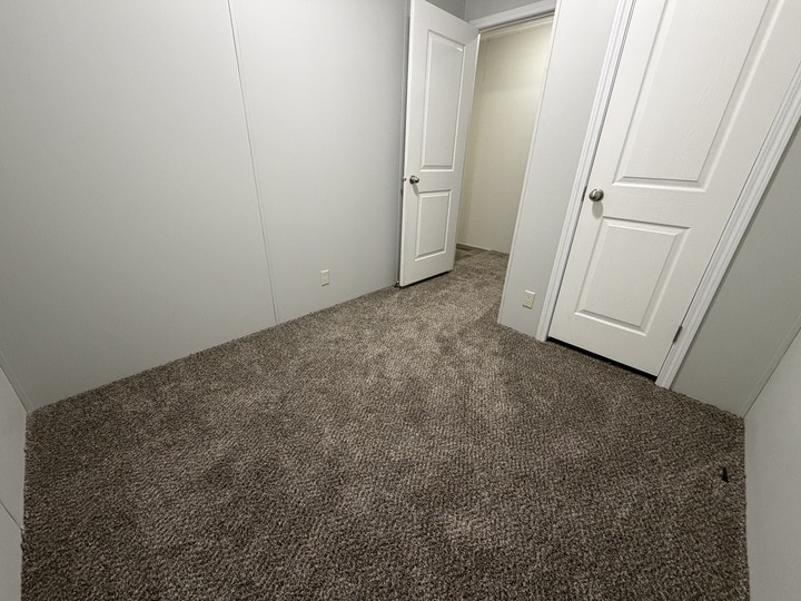 Building Photo - 15368 Dominique Dr