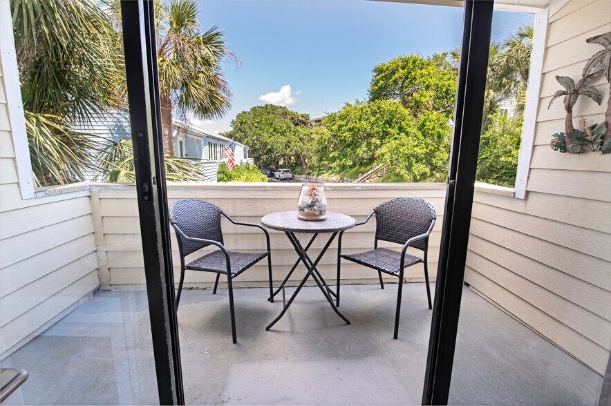 Building Photo - 6300 A1A S