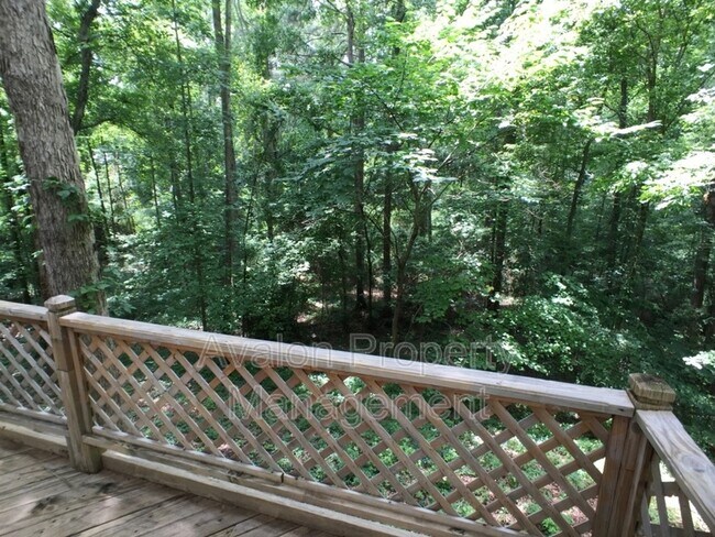 Building Photo - 5040 Woodland Dr NW