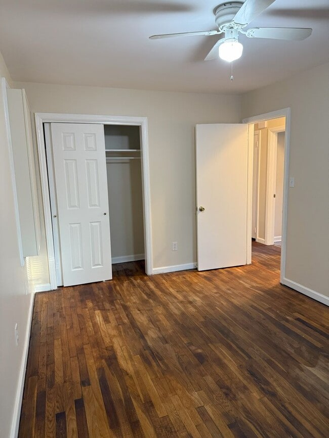 Building Photo - new renovate home