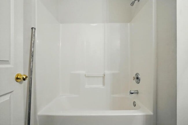 Building Photo - 7420 Abigail Glen Dr