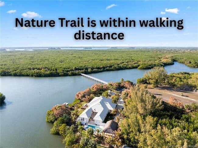 Building Photo - 3880 N Hwy A1A