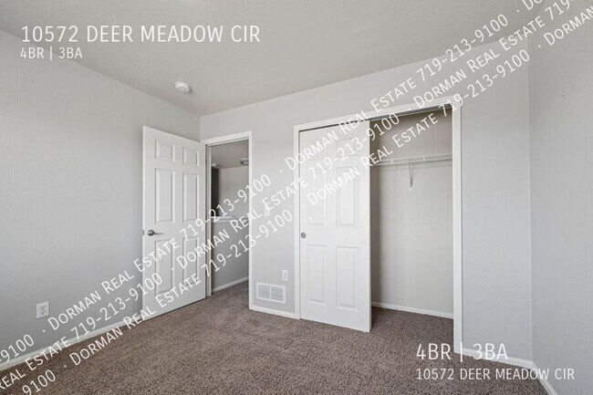 Building Photo - 10572 Deer Meadow Cir