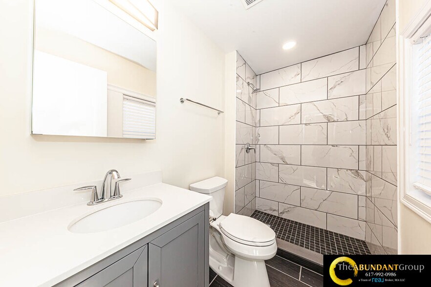 Building Photo - 48 Caldwell Rd