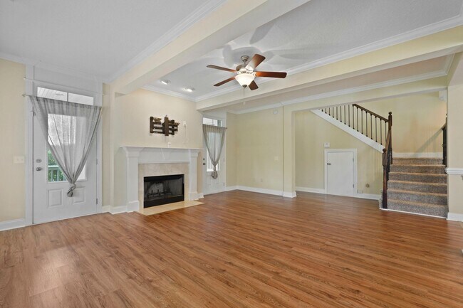 Building Photo - 3 Bedroom Dunham Marsh Beauty with Outdoor Fireplace and Resort-Style Community Amenities
