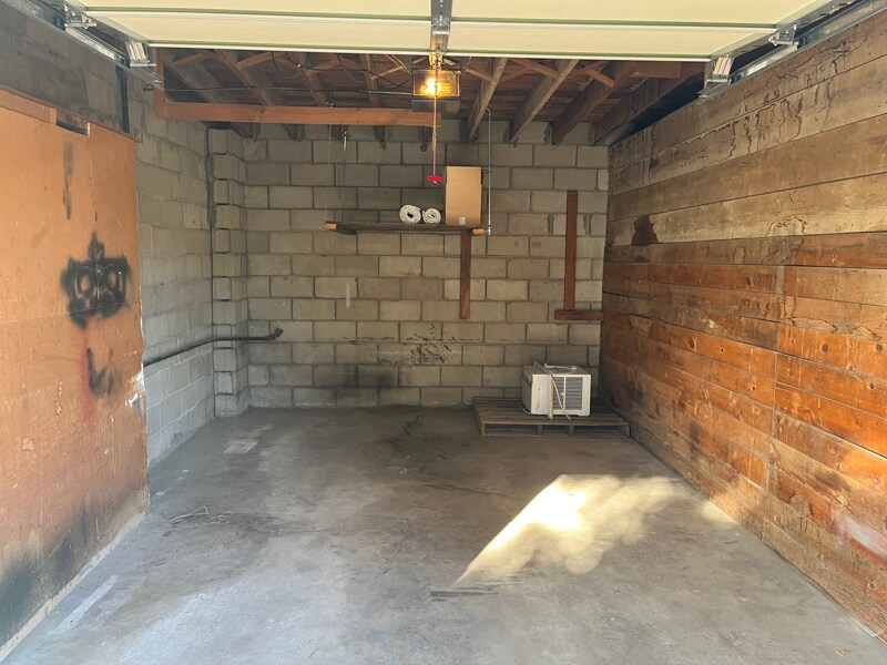 Building Photo - 1166 S Sheridan Ave