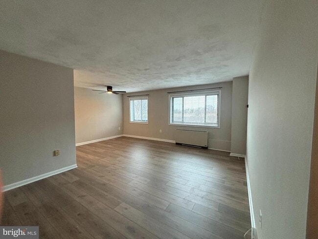Building Photo - 1200 S Arlington Ridge Rd