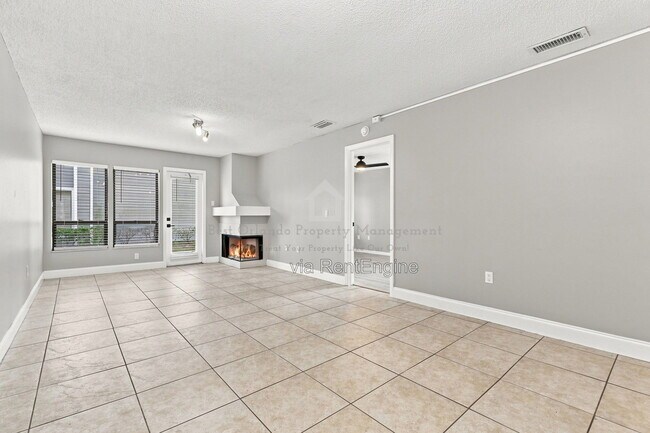Building Photo - 9430 Torrington Ave