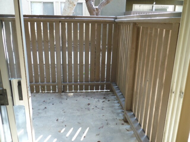 Building Photo - 18350 Hatteras St