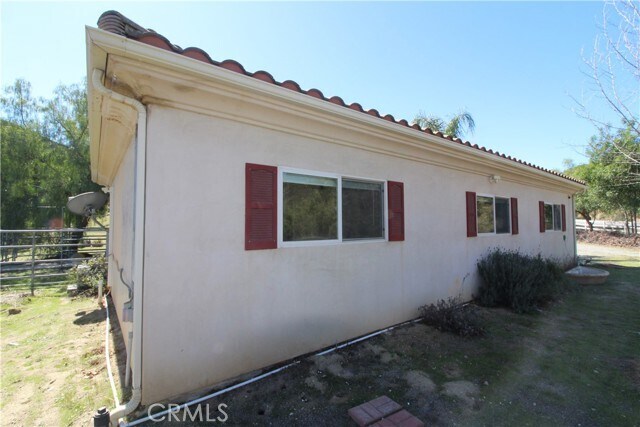 Building Photo - 18797 Vista De Montanas