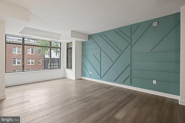 Building Photo - 2425 L St NW