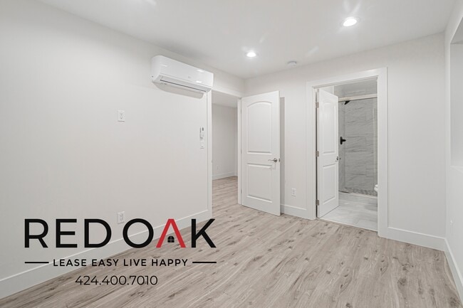 Building Photo - 138 W 93rd St