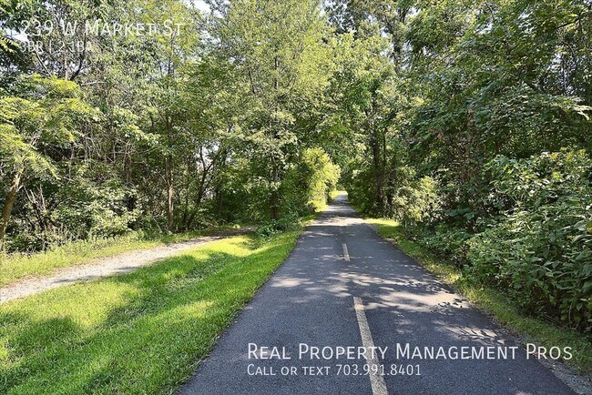 Building Photo - 239 W Market St-