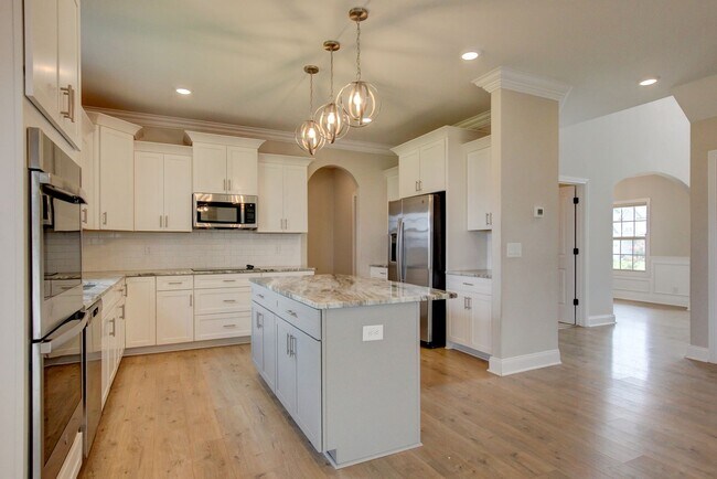 Building Photo - 230 Cotoneaster Ln