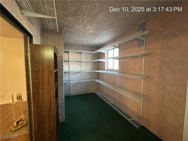 Building Photo - 4680 Gatos Ct