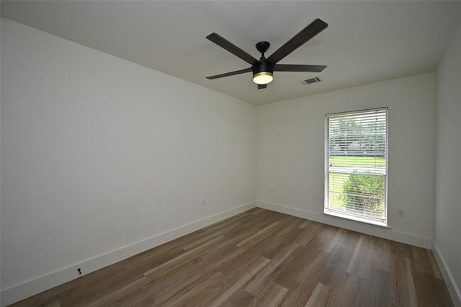 Building Photo - 3007 Maple Grove Ln