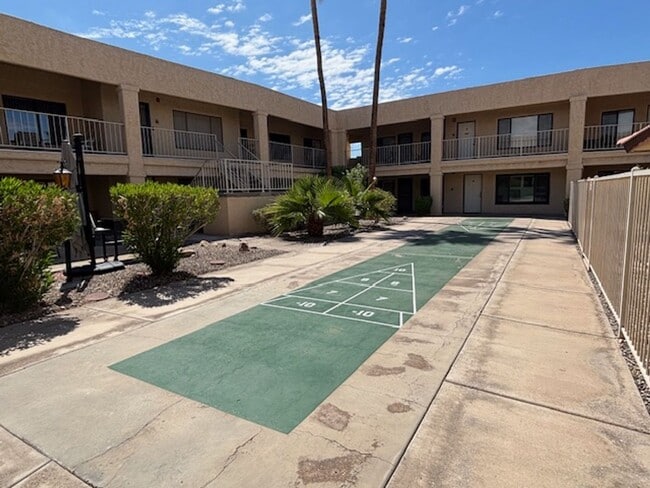 Building Photo - 1 Bedroom - 1.5 Bath Condo