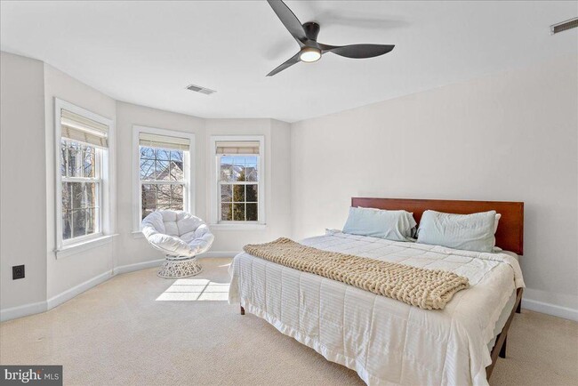 Building Photo - 2206 Green Ginger Cir