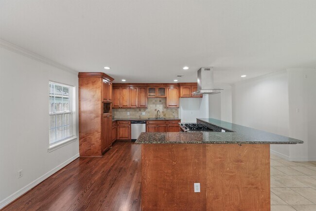 Building Photo - 11618 Biscayne Way