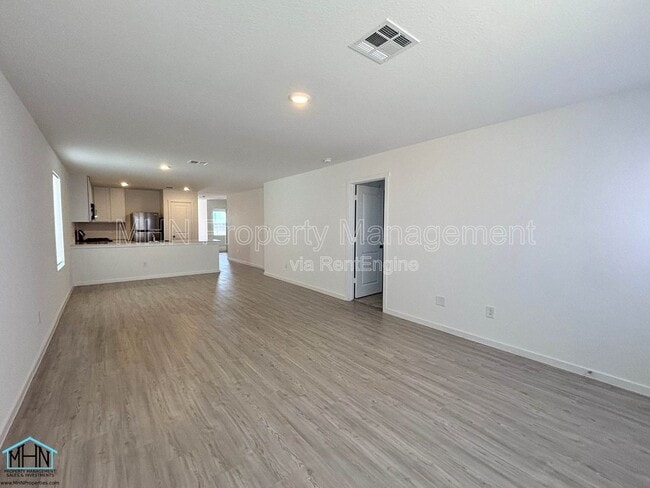 Building Photo - 12931 Kathleen St