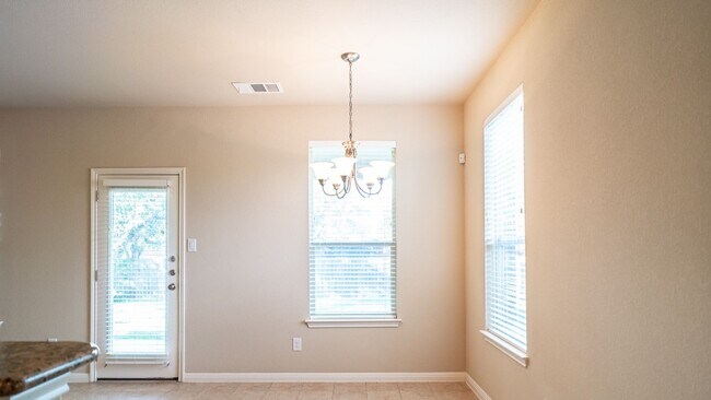 Building Photo - 2301 Giddens Dr