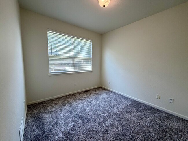 Building Photo - 3302 68th Ave Ct
