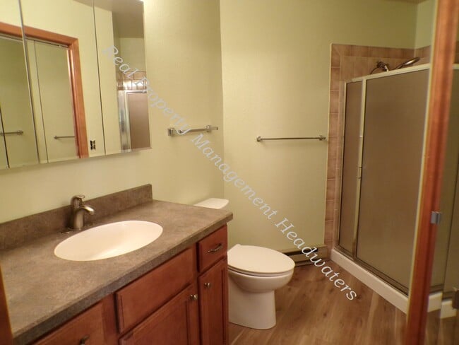 Building Photo - 2 Bed 2 Bath Condo For Rent
