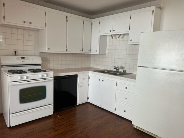 Building Photo - 333 E Providencia Ave