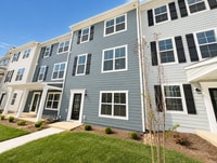 Building Photo - Modern Blacksburg Townhome with Garage, Balcony, Internet & Water Included with the Rent